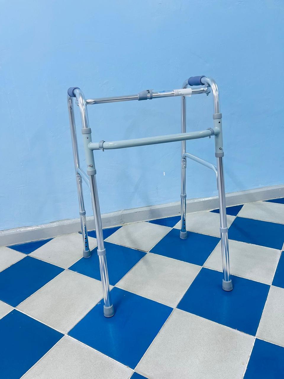 Walking Frame without Wheels